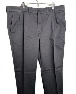 St Johns Bay Men's Khaki Pants 38x30 Charcoal Gray Classic Fit Wrinkle Free NWT